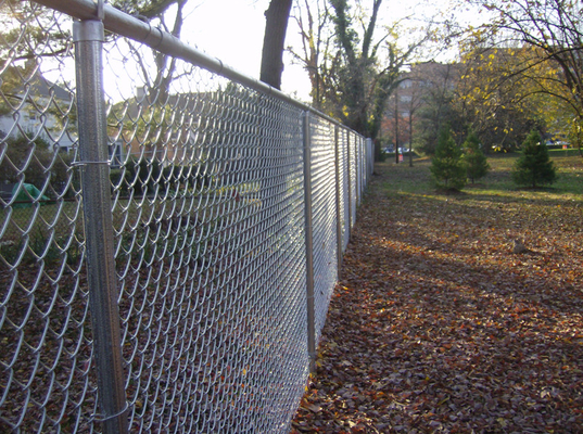 6 Foot 9 Gauge Galvanized 3.0mm Steel Chain Link Fencing