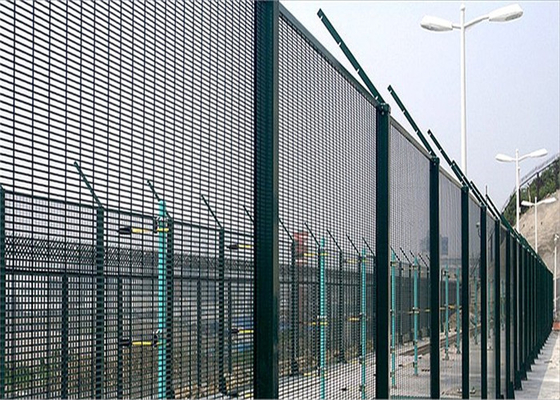 Galvanised Panels Wire 358 Security Fence Prison Mesh 2.43m High