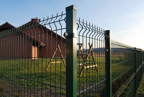 Galvanized Steel Metal Garden Fences Panels outdoor PVC Coated V Bending 3d Curved Welded Wire Mesh fence