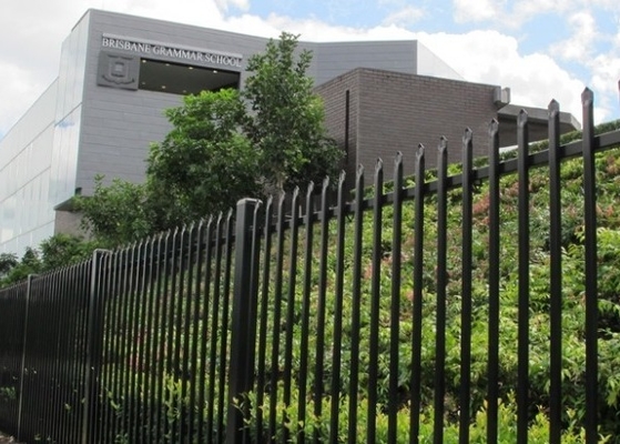CE 2 Rails 7ft High Steel Tubular Fencing With Powder Coated