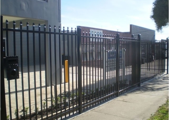 CE 2 Rails 7ft High Steel Tubular Fencing With Powder Coated
