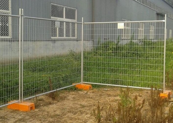 Outdoor 2400mm Wide Temporary Steel Fencing Corrosion Resistant