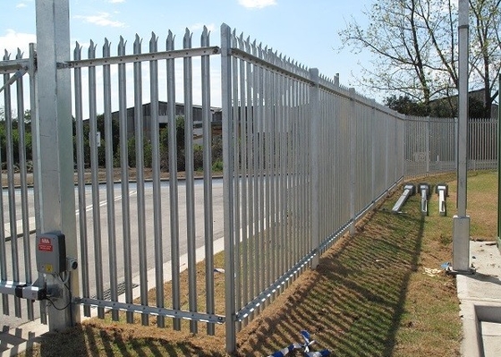 Single Pointed 2.4m Galvanised Steel Palisade Fencing For Security